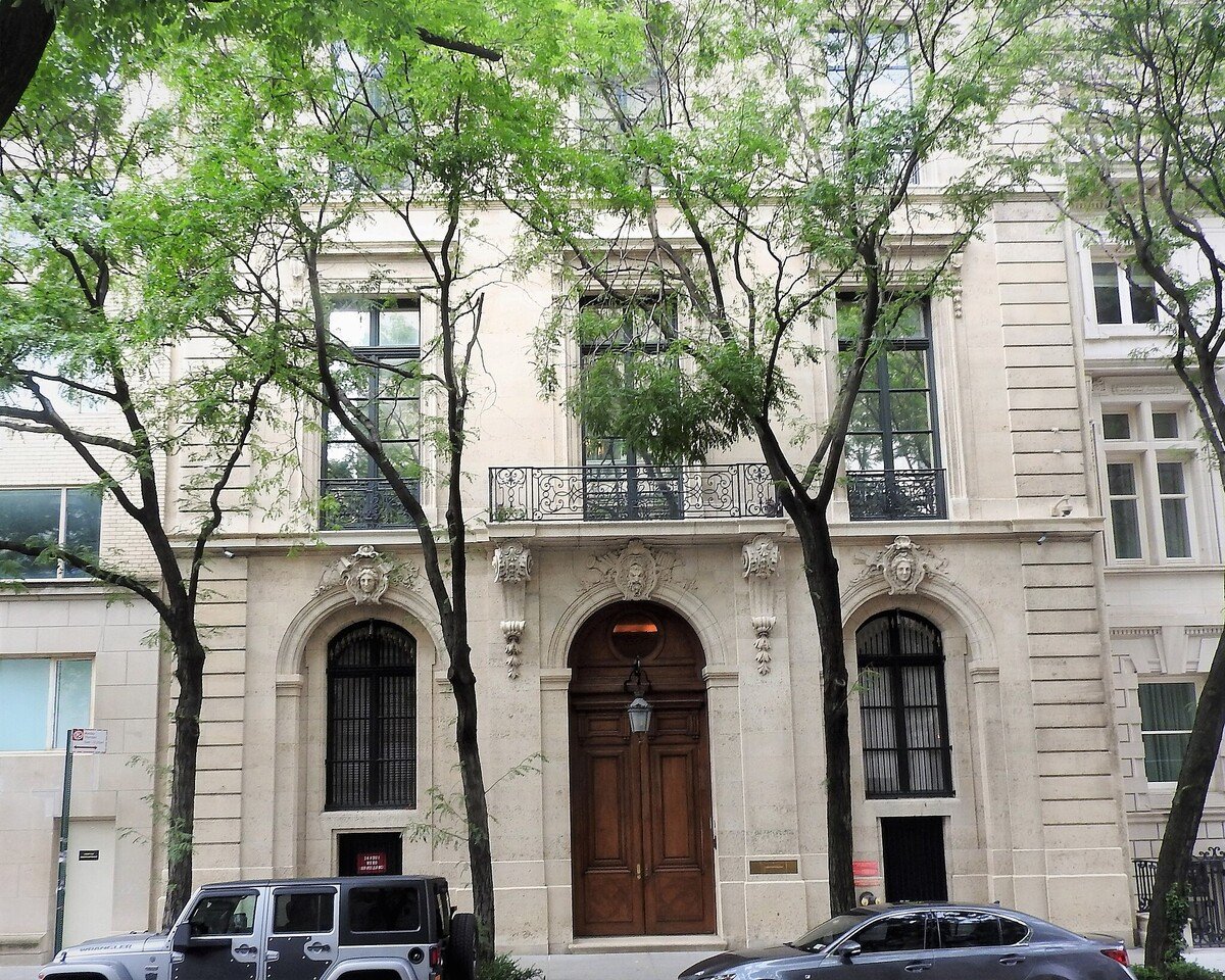 Epsteinův dům na Manhattanu.