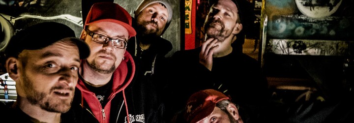Legendární hiphopová formace Chaozz se vrací. Probíhající turné doprovodí živá kapela