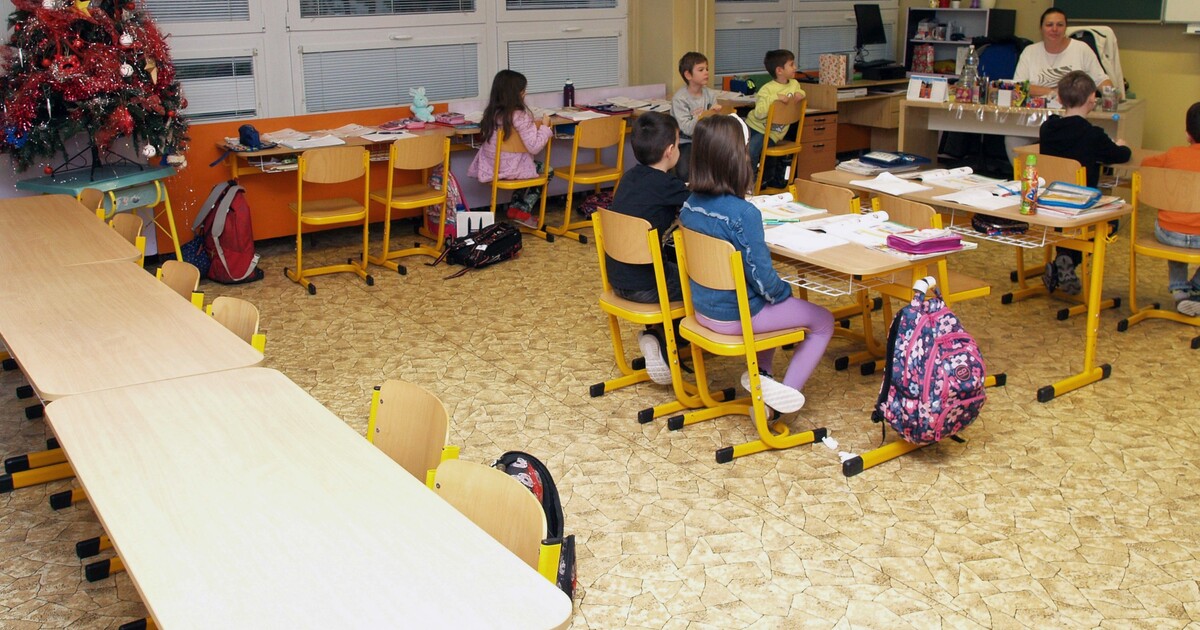 Školy v USA začínají zakazovat frázi „6-7“, populární je i v Česku. Děti ji vyslovují příliš často, učitelé už nemohou