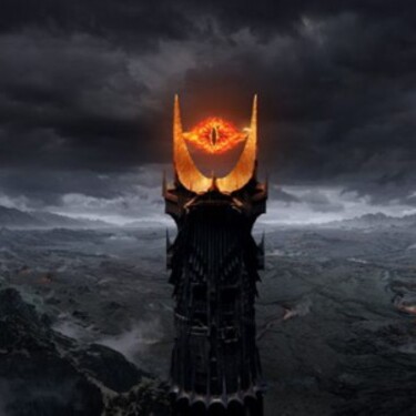 Aký názov niesla vysoká veža, na ktorej vrchu sa vynímalo Sauronovo oko?