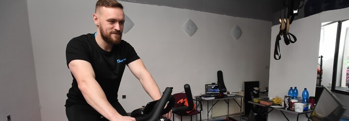 Olomoučan vydržel šlapat 24 hodin na spinningovém kole. „Bylo to o tom se jenom kousnout,“ řekl