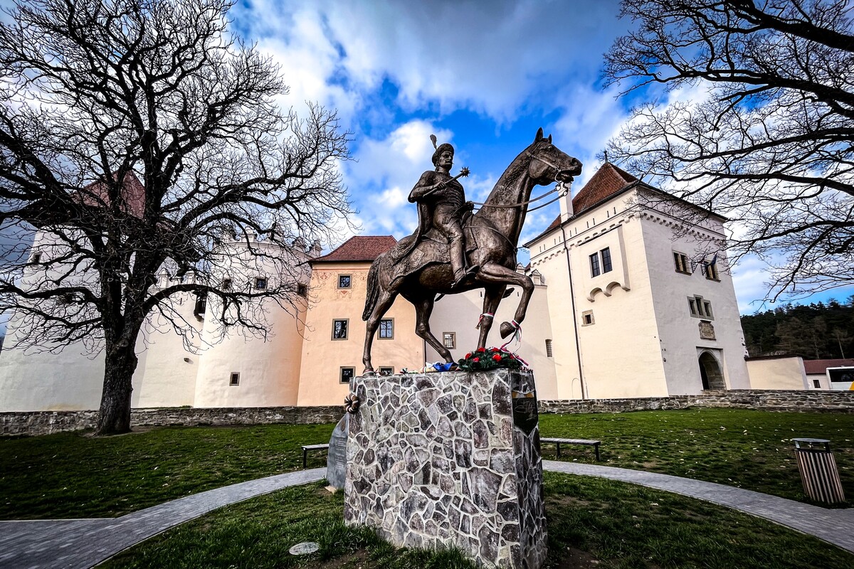 Kežmarský hrad socha Thökölyho.
