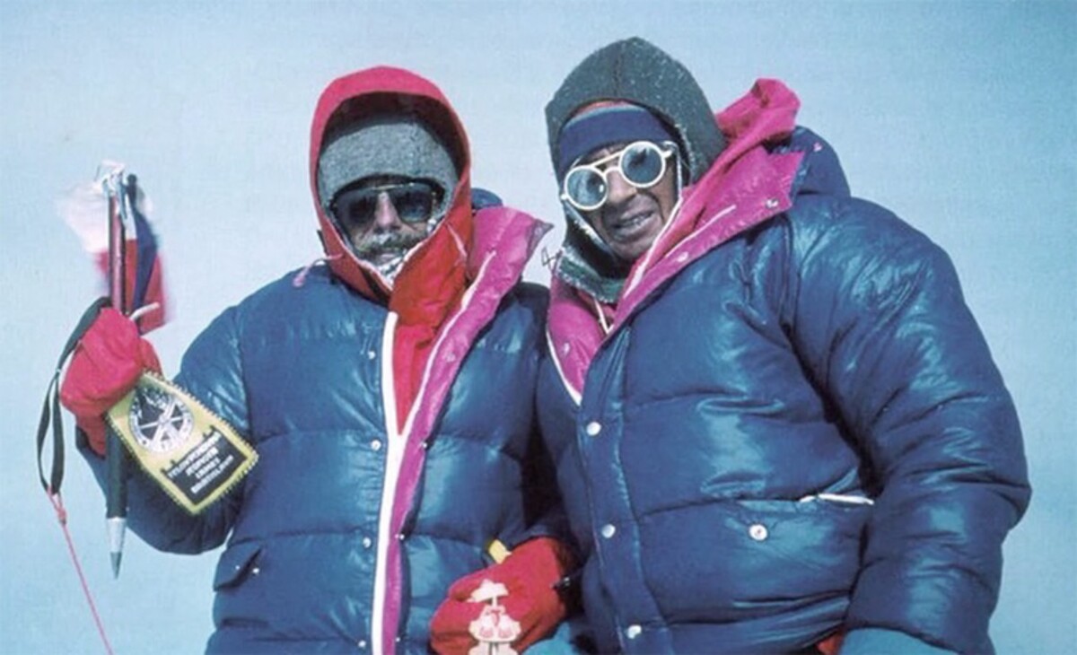 Výš už to nejde. Zoltán Demján a Jozef Psotka pokořili vrchol Mount Everestu.