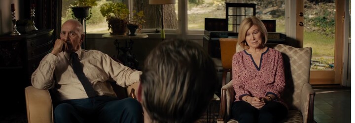 Billy Crudup sa snaží životom unavenému Frankovi Langellovi vyhovoriť eutanáziu v svojráznej komédii Youth in Oregon