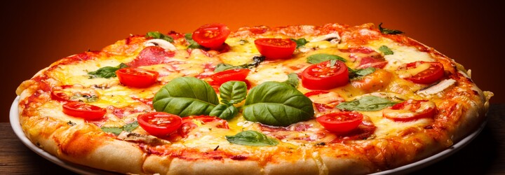 Muž díky objednávce pizzy vyřešil únos děvčátka ze vzdálenosti 8000 kilometrů