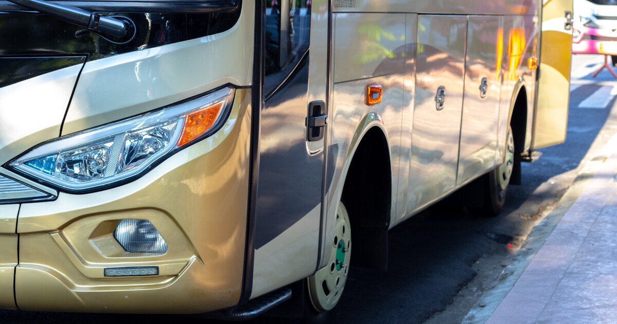Desítky zraněných a jeden mrtvý. V Peru havaroval autobus s Čechem a Češkou