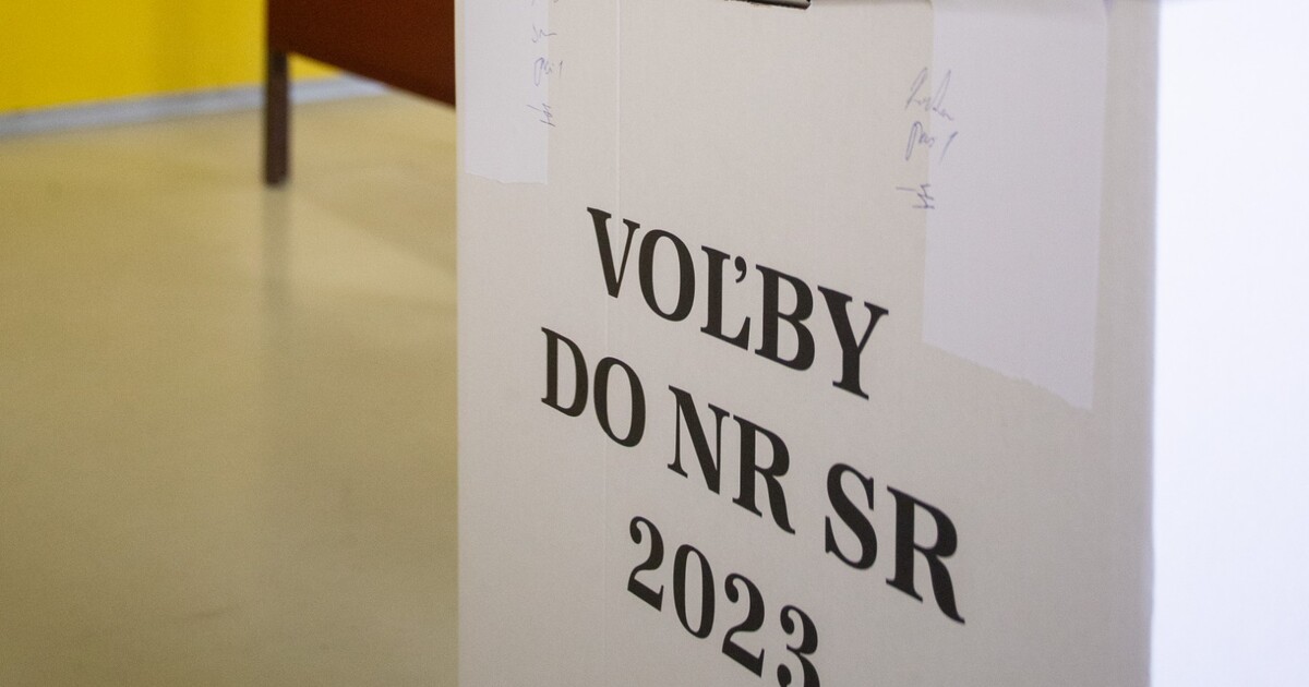 AKTUÁLNĚ: Ve volební místnosti na Slovensku zemřel po kolapsu volič