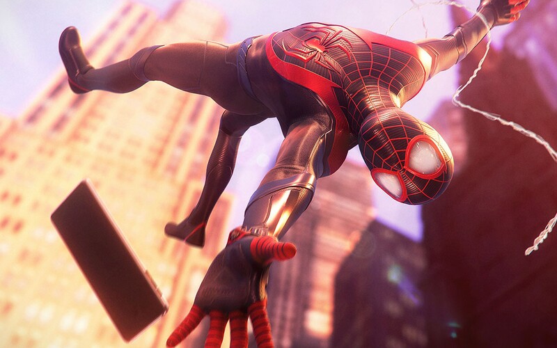 Nový Spider-Man se ukazuje v nové grafice. Miles Morales a Peter Parker jsou hvězdami nového traileru.