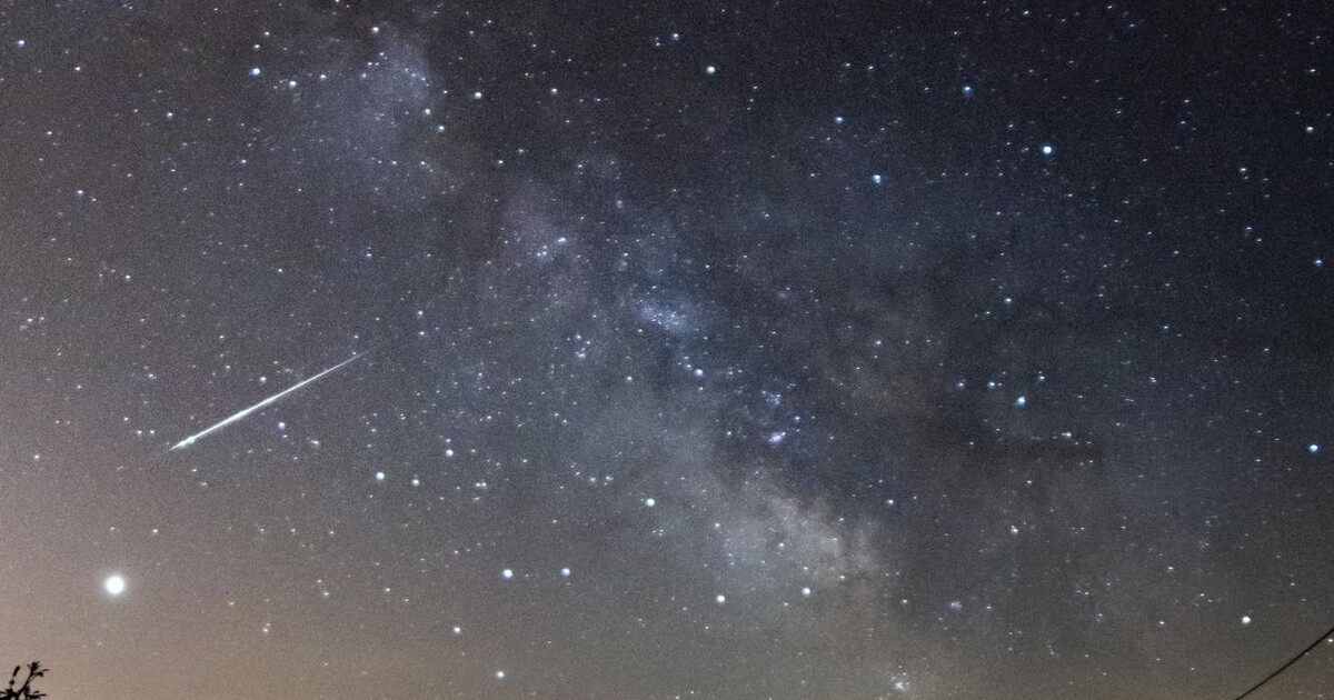 V neděli můžeš na obloze vidět meteorický roj Lyridy. Kdy je nejlepší čas na pozorování?