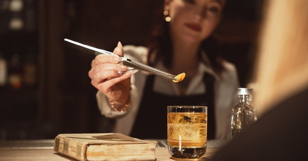 Vyhledávaný pražský bar mění adresu. Představí nové koktejlové menu