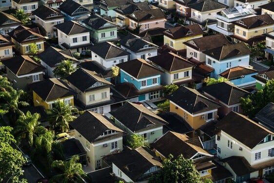 Akých susedov by si chcel mať, keď budeš bývať vo svojom vlastnom domove? Vyber si z možností tú, ktorá ti je najbližšia. 
