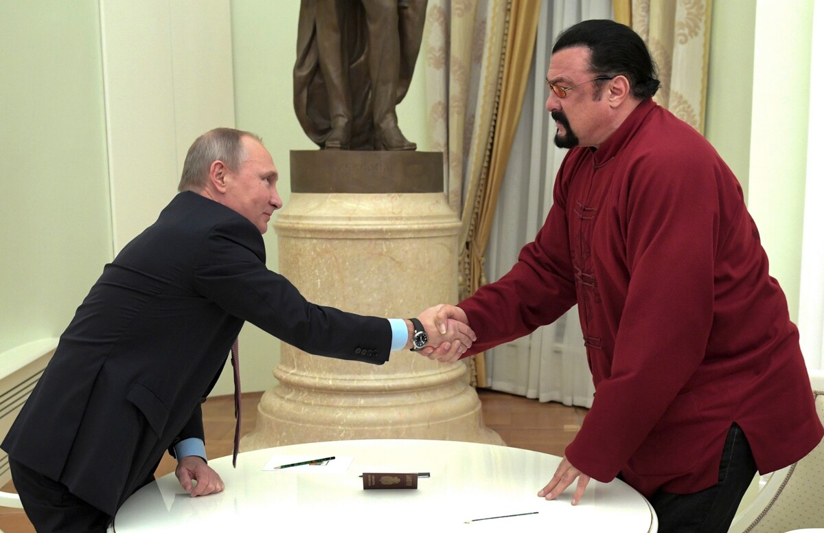 Seagal.