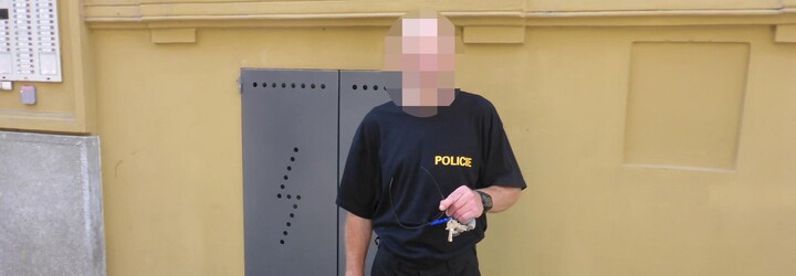 Opilý muž se v Praze vydával za policistu. Chtěl jezdit zadarmo městskou dopravou