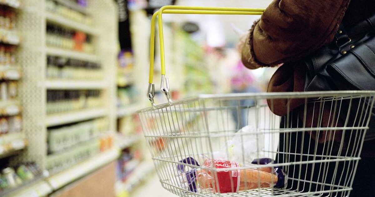 Cena předraženého olivového oleje klesá. Někde i o polovinu