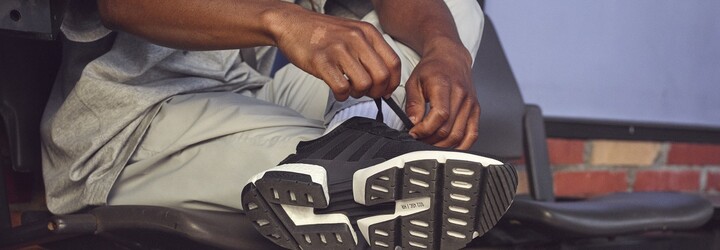 adidas představuje nový koncept tenisek, kombinuje ikonické detaily s moderní technologií. Novinku doplňuje minimalistická kolekce KAVAL