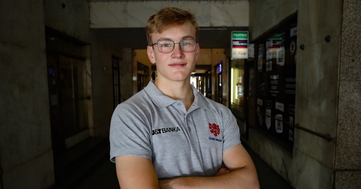 Kuba přes den studuje na Oxfordu a večer hraje ragby. Rok na škole v Anglii mě stojí milion a půl, říká