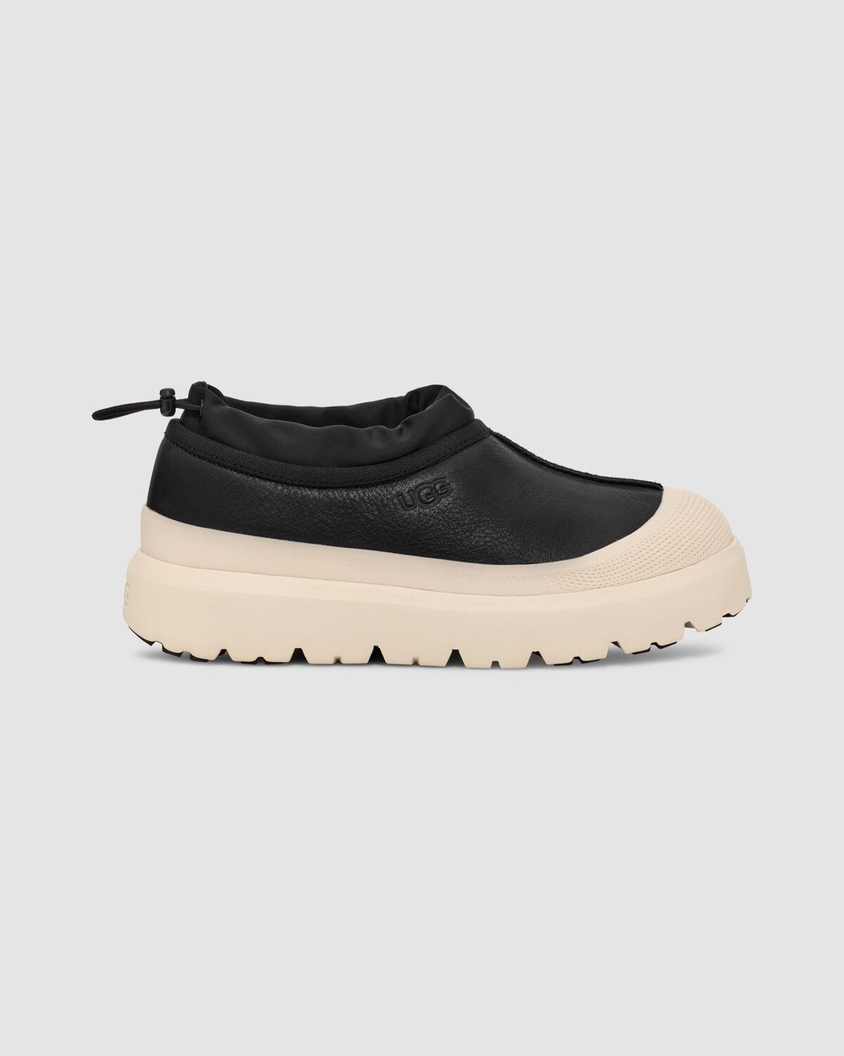 UGG® Tasman Weather Hybrid „Black“