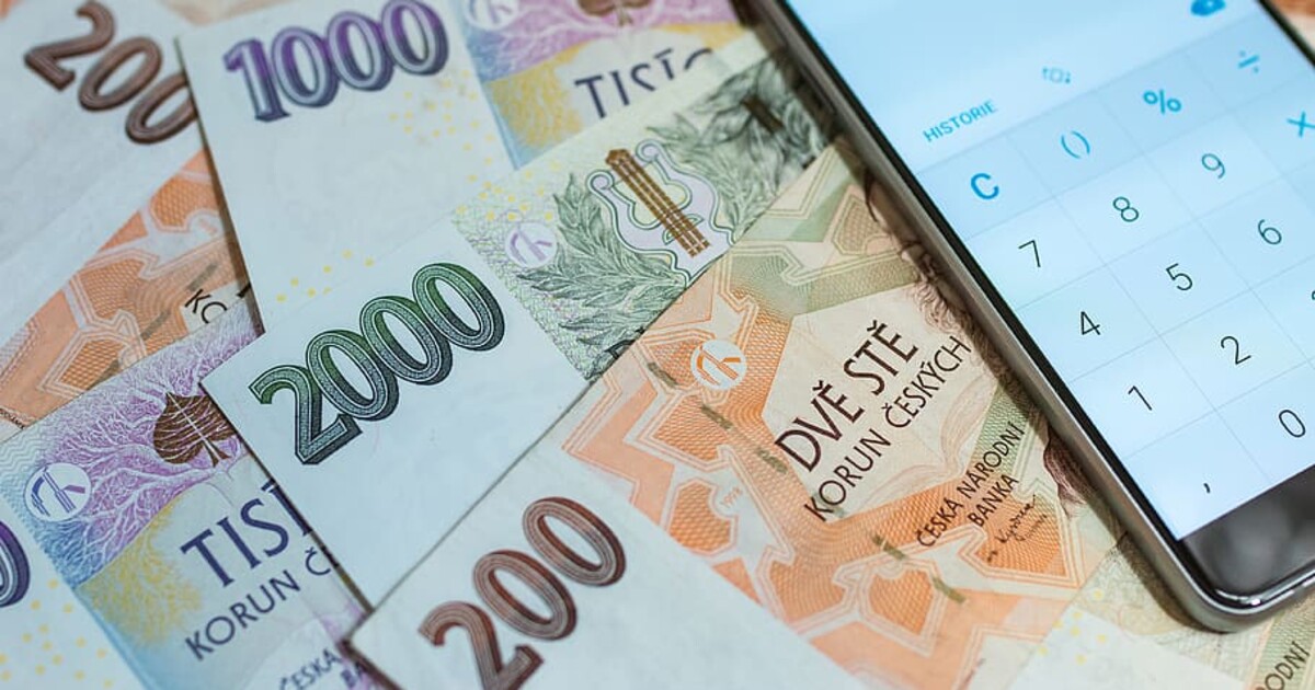 Pracovnice pošty ukradla seniorům velkou sumu peněz. Utratila je na automatech