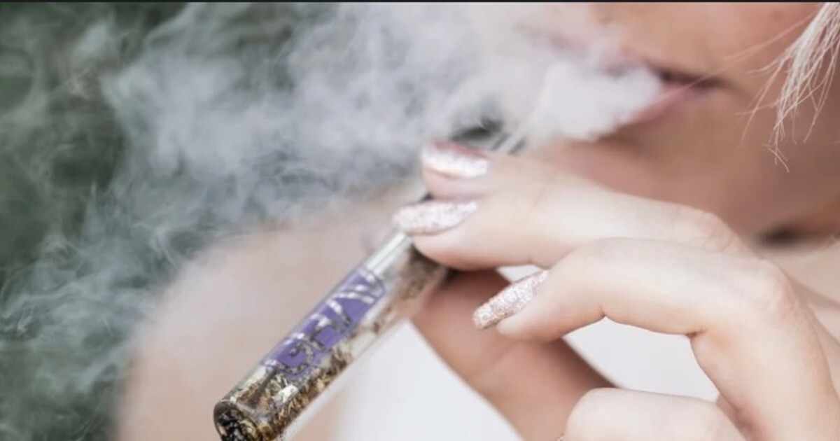 Náplně do e-cigaret se v Česku po konsolidačním balíčku zdraží alespoň o 100 korun