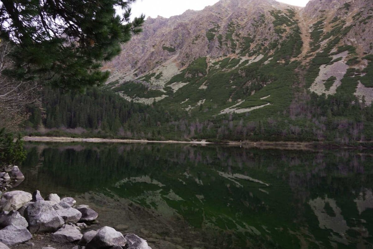 Výhľad na Popradské pleso.