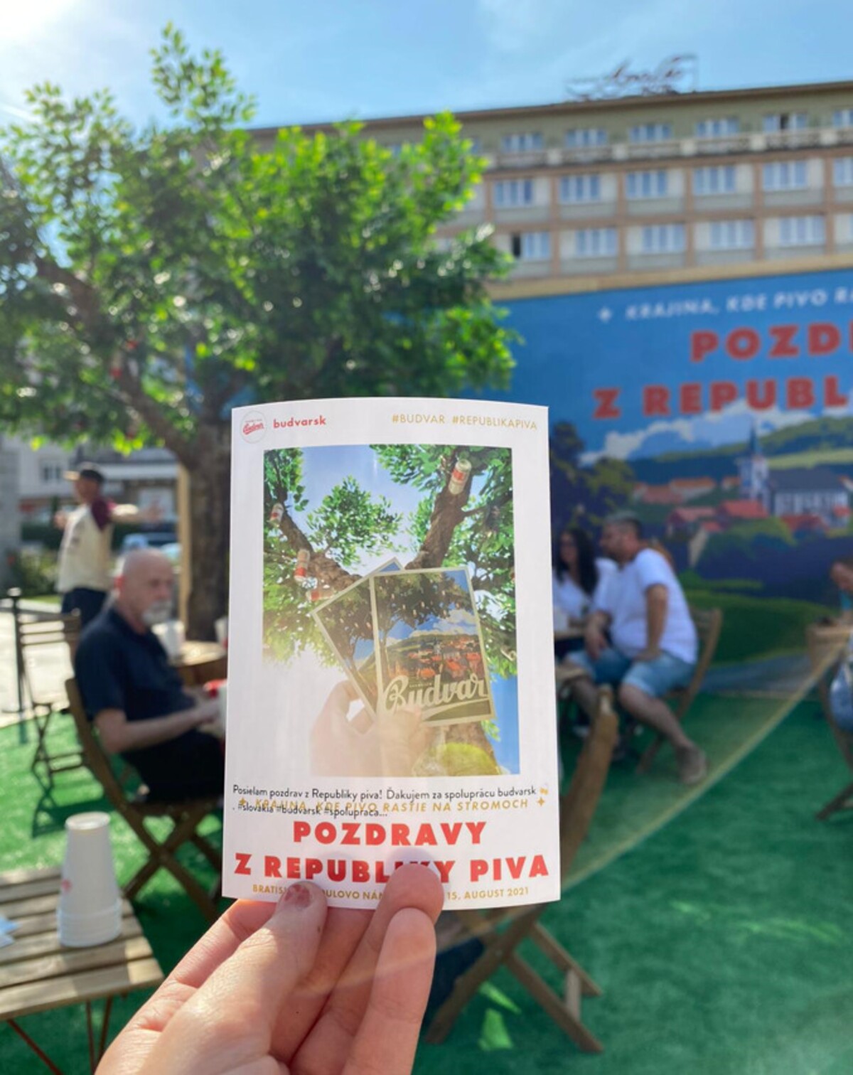 Pozdravy z Republiky piva si návštevníci odnášali aj na originálnych fotkách.