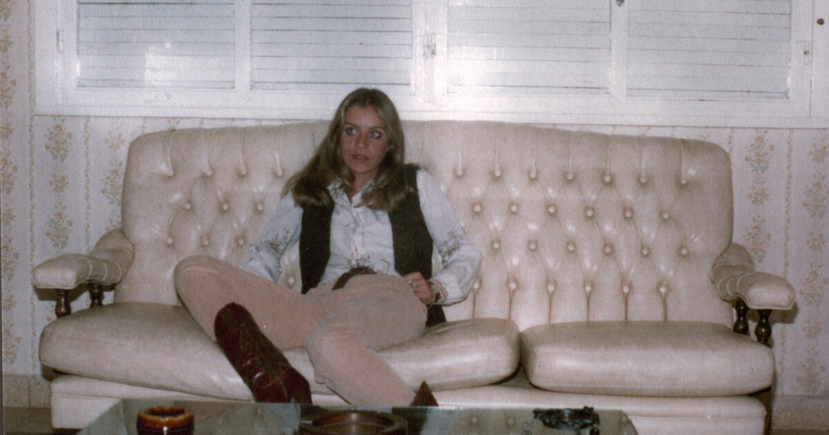 Našli ji uškrcenou a nahou na ustlané posteli. Z vraždy Nory Dalmasso nejdřív obvinili jejího syna