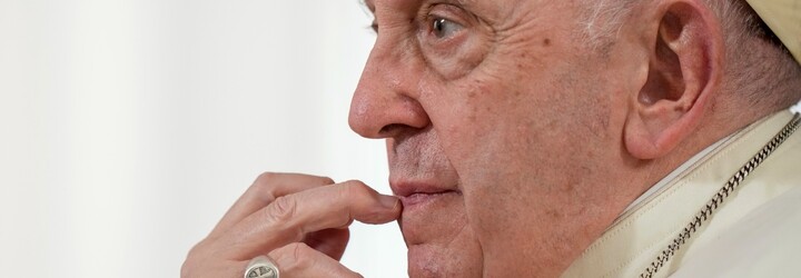 Papež František objasnil své vyjádření o homosexualitě jako o hříchu