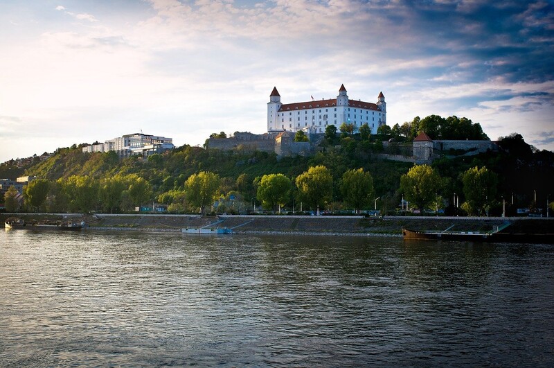 V ktorom regióne sa nachádza Bratislava?