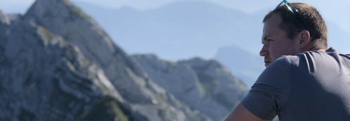 Marek z Očami farmácie: Bádateľ šíri dezinformačnú spodinu. Trestné stíhanie je opodstatnené (Rozhovor)