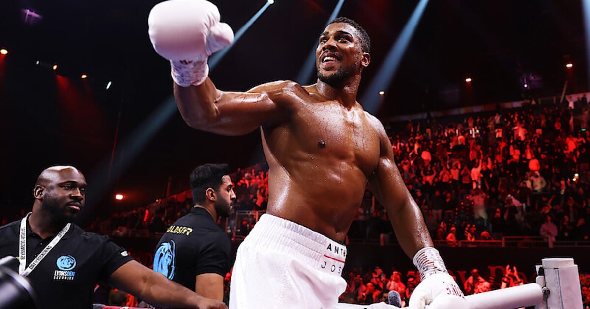 AKTUÁLNĚ: Boxerský šampion Anthony Joshua měl vážnou autonehodu. Z místa hlásí dvě oběti