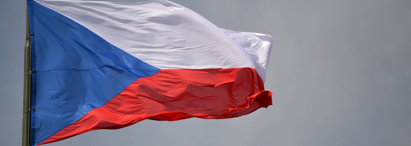 8 milionů vypitých piv, 2 miliony souloží a až 600 trestných činů. Co všechno se v České republice stane za 24 hodin?