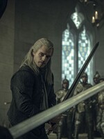 8 nových obrázků ze Zaklínače ukazuje Geralta v boji, ale i v hospodě