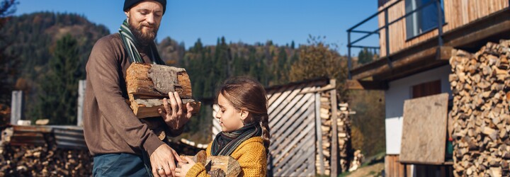 Palivové dříví jako dřevo na topení i dřevo na uzení
