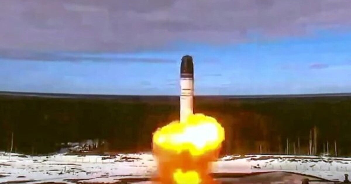 Satani jsou v pozoru! Rusko uvedlo do pohotovosti mezikontinentální balistické střely, unesou až 15 jaderných hlavic