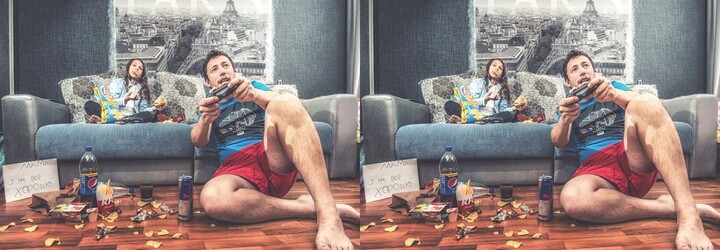Když matka odjela na služební cestu, otec s dcerou pro ni připravili vtipné fotografie. Vše je doma v pořádku