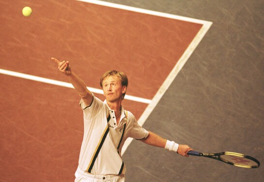 Samostatné Česko má grandslamový titul v mužské dvouhře zásluhou Petra Kordy. Který grandslam se tomuto tenistovi v roce 1998 podařilo vyhrát?