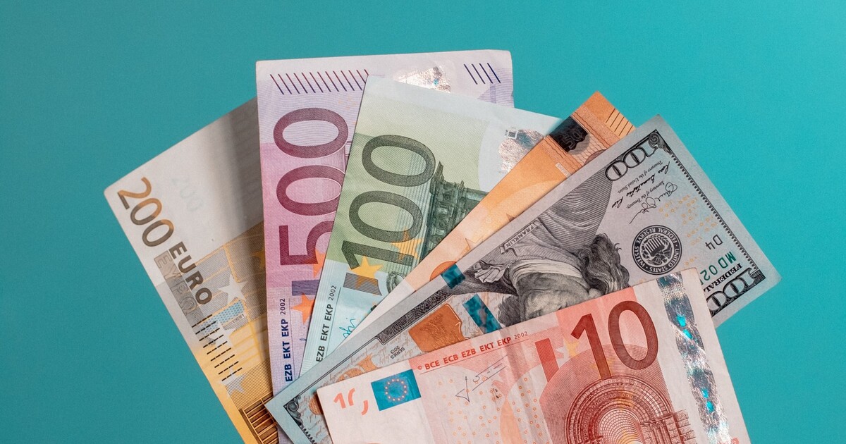 Finský řidič dostal za překročení rychlosti o 32 km/h pokutu téměř 3 miliony korun. Jak mu ji vypočítali?