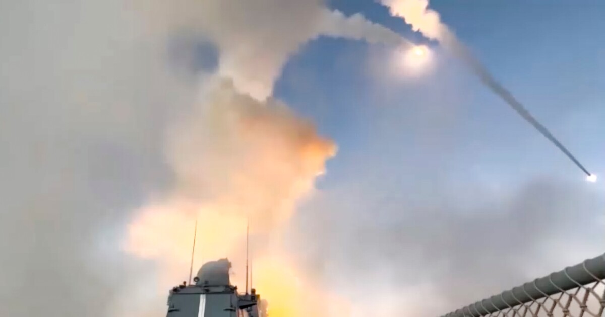 Ukrajina: Rusko zaútočilo 270 drony a 10 raketami jenom pár hodin po schůzce v Bílém domě