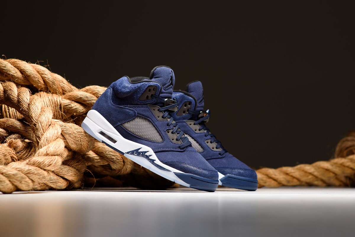 Air Jordan 5 „Midnight Navy“