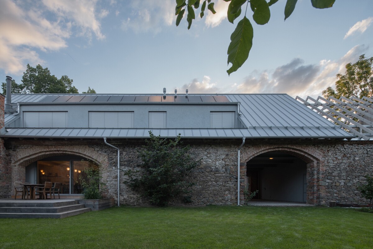 Dobříš, Karnet architekti