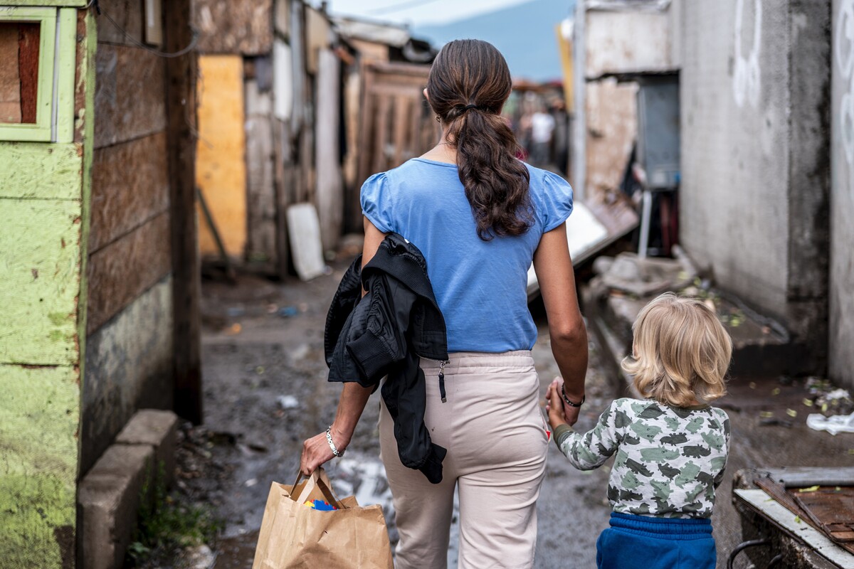 „Jednou z chýb našej spoločnosti je, že všetkých Rómov dávame do jednej kategórie,“ hovorí tvorca projektu ROMADE Andrej Kiska.
