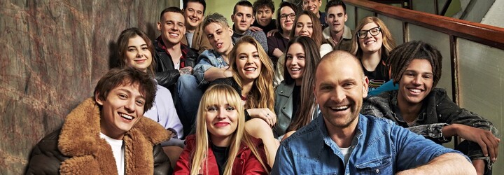 Lásky v školských laviciach, prvé vzťahy či dokonca šikana v triede. Aj taký bude seriál Pán profesor