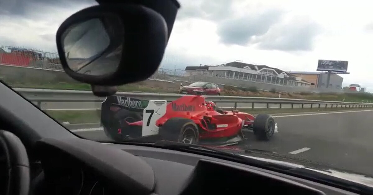 Řidiči formule z dálnice D4 hrozí zákaz řízení až na 18 měsíců a pokuta do 10 tisíc