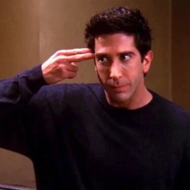 Ako sa volalo japonské učenie, ktoré Ross predvádzal Rachel a Phoebe?