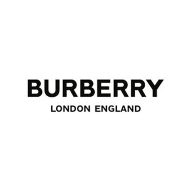Ktorý dizajnér je aktuálne kreatívnym riaditeľom módneho domu Burberry?