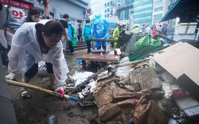 Povodne v Soule si vyžiadali 13 obetí. Mesto sľúbilo z podzemných bytov presunúť najchudobnejšie rodiny.