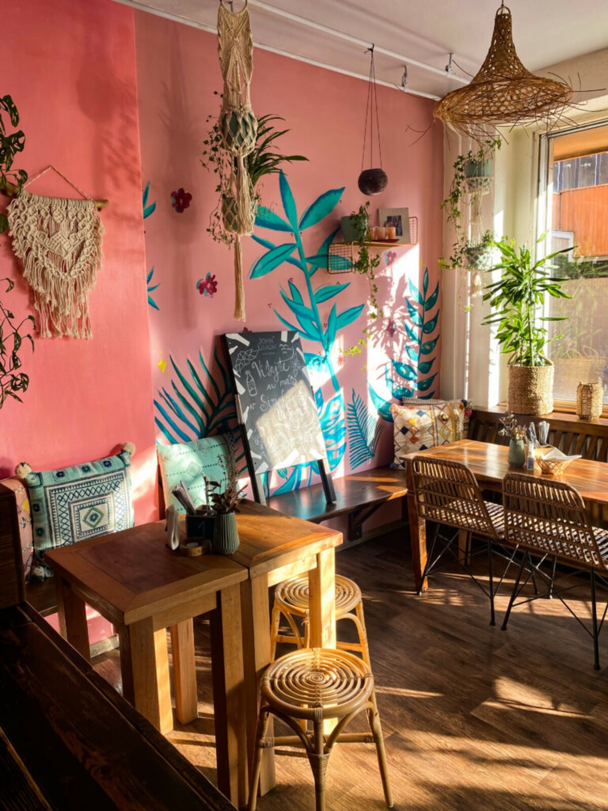 Bistro Simply Vegan sa nachádza v Prievidzi.