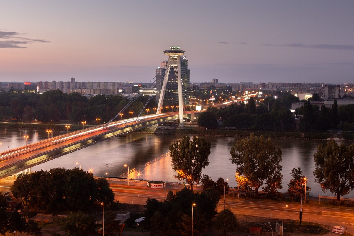 Medzi turistické pasce patrí aj bratislavské UFO. 