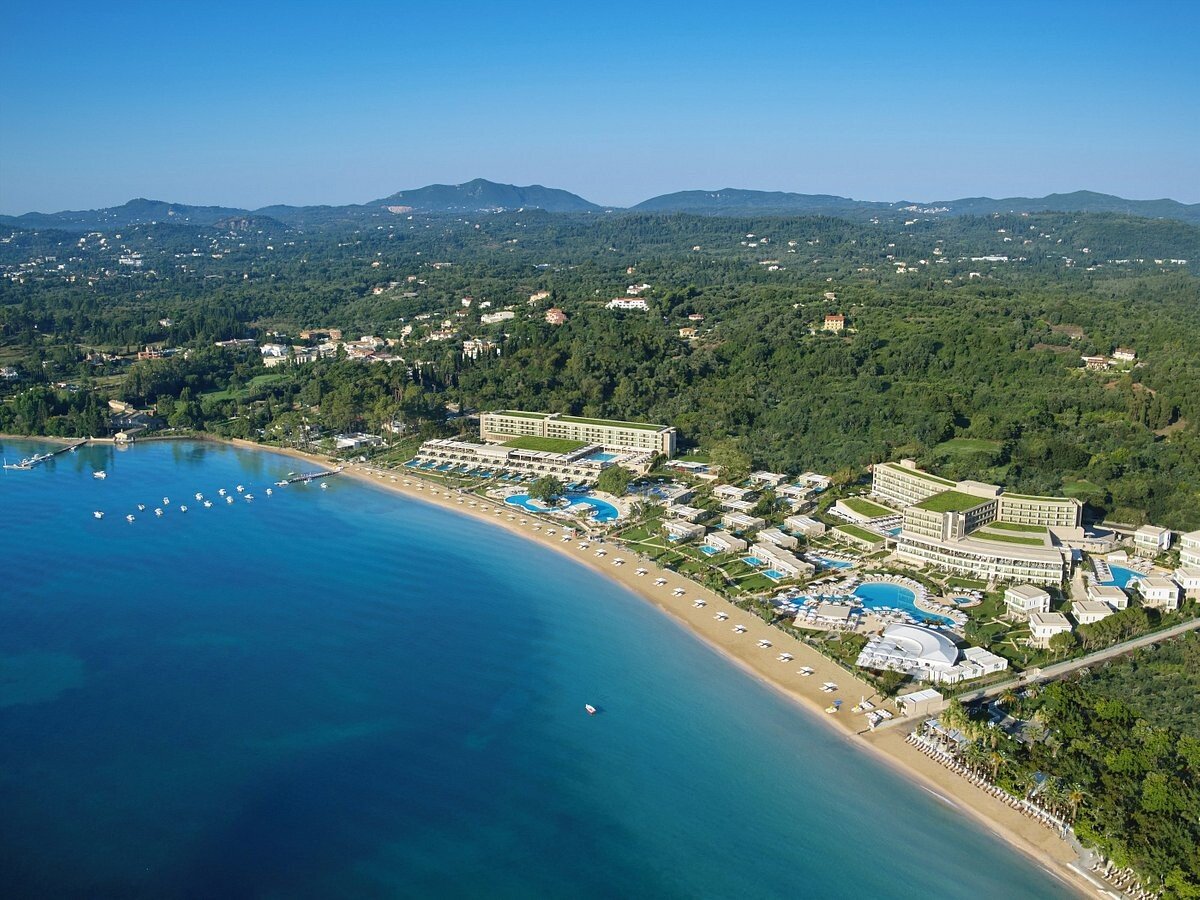  Hotel Ikos Dassia na gréckom ostrove Korfu.