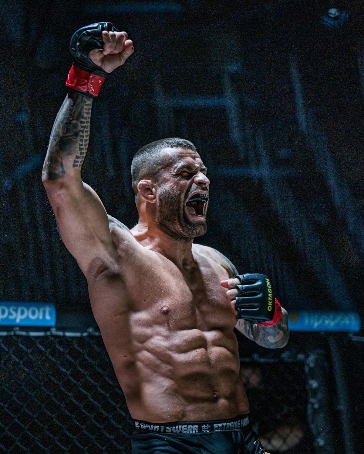 karlos vémola